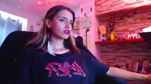 Atenea online show from 1, 3, 2025