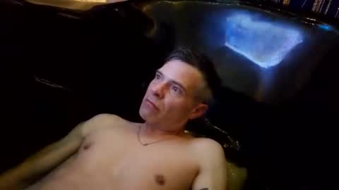 jonnyandrew online show from 8, 1, 2025