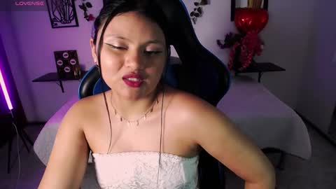 athena_snaw online show from 7, 5, 2026