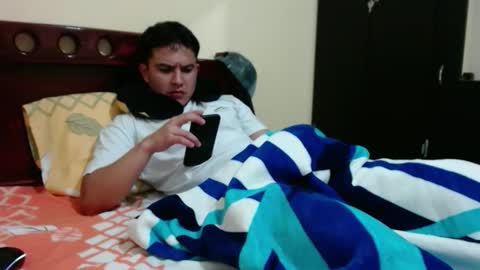 Robin online show from 4, 12, 2025