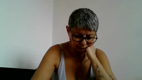 Snapshot of atikaarea chatting on 10, 12, 2024 atikaarea online show from 10, 12, 2024