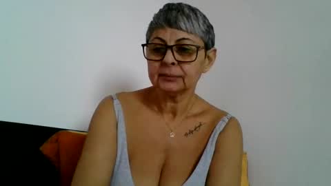 Snapshot of atikaarea chatting on 24, 12, 2024 atikaarea online show from 24, 12, 2024