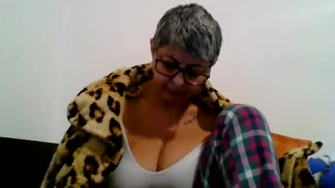 Snapshot of atikaarea chatting on 27, 12, 2024 atikaarea online show from 27, 12, 2024