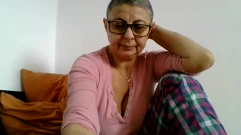 Snapshot of atikaarea chatting on 13, 1, 2025 atikaarea online show from 13, 1, 2025