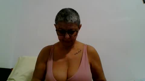 Snapshot of atikaarea chatting on 28, 1, 2025 atikaarea online show from 28, 1, 2025