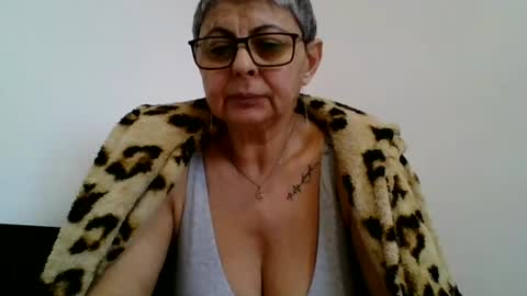 Snapshot of atikaarea chatting on 27, 2, 2025 atikaarea online show from 27, 2, 2025
