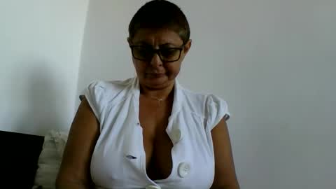 Snapshot of atikaarea chatting on 26, 9, 2025 atikaarea online show from 26, 9, 2025