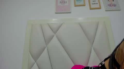 Atilana Diaz online show from 16, 2, 2026