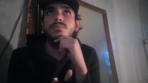 Snapshot of atmorin01 chatting on 4, 2, 2025 Atmarin199 aka Dre online show from 4, 2, 2025