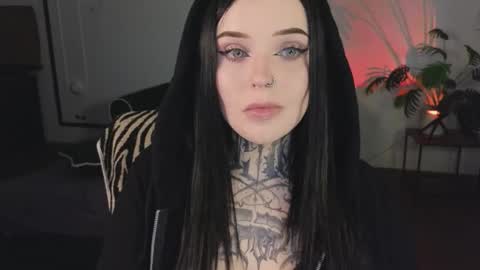 online every day between 10am-23pm online show from 27, 11, 2025