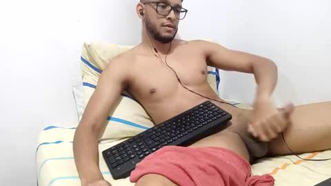Snapshot of atorres21 chatting on 4, 12, 2024 Torres online show from 4, 12, 2024