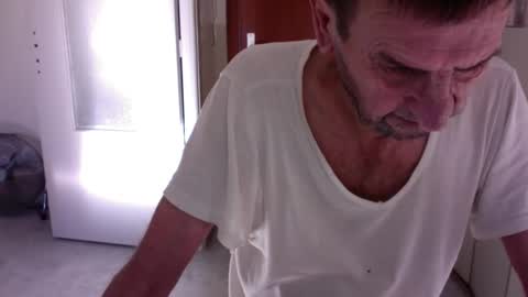 Snapshot of auguste688483 chatting on 5, 2, 2026 auguste688483 online show from 5, 2, 2026