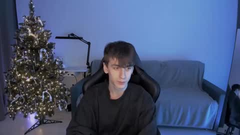 auracrye online show from 6, 1, 2025