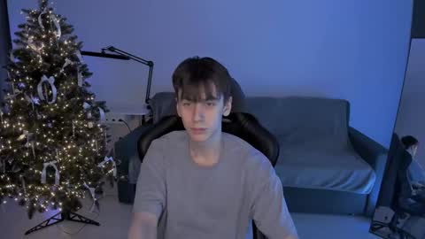 auracrye online show from 12, 1, 2025