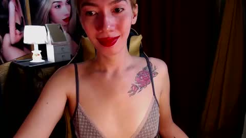 Snapshot of aurakharisma_xx chatting on 24, 12, 2024 Miss awra online show from 24, 12, 2024