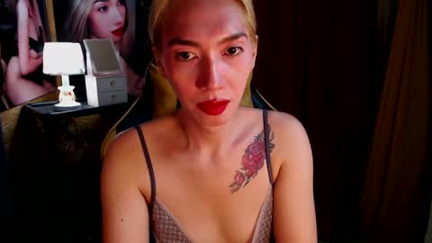 Snapshot of aurakharisma_xx chatting on 7, 1, 2025 Miss awra online show from 7, 1, 2025