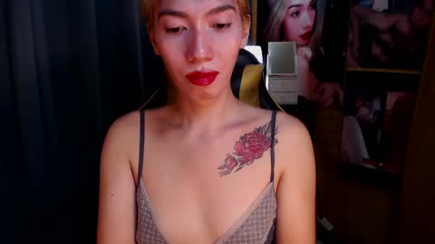 Snapshot of aurakharisma_xx chatting on 11, 1, 2025 Miss awra online show from 11, 1, 2025