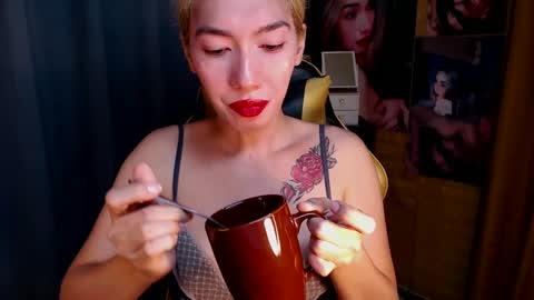 Snapshot of aurakharisma_xx chatting on 21, 1, 2025 Miss awra online show from 21, 1, 2025