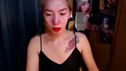 Snapshot of aurakharisma_xx chatting on 11, 2, 2025 Miss awra online show from 11, 2, 2025