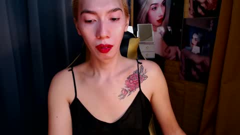 Snapshot of aurakharisma_xx chatting on 18, 2, 2025 Miss awra online show from 18, 2, 2025