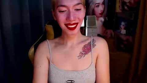 Snapshot of aurakharisma_xx chatting on 24, 2, 2025 Miss awra online show from 24, 2, 2025