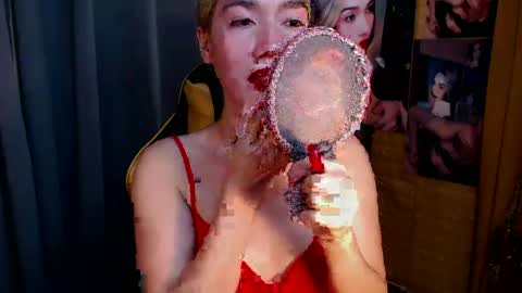 Snapshot of aurakharisma_xx chatting on 2, 3, 2025 Miss awra online show from 2, 3, 2025