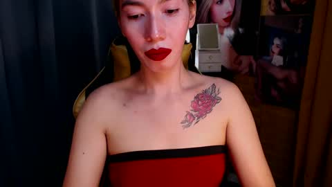Snapshot of aurakharisma_xx chatting on 11, 3, 2025 Miss awra online show from 11, 3, 2025