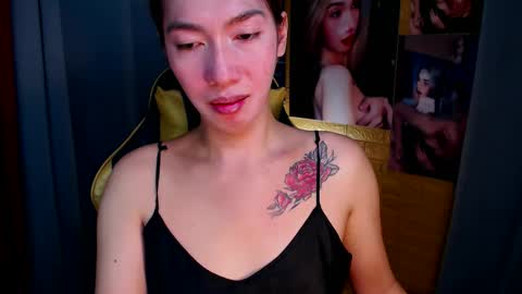 Snapshot of aurakharisma_xx chatting on 18, 9, 2025 Miss awra online show from 18, 9, 2025