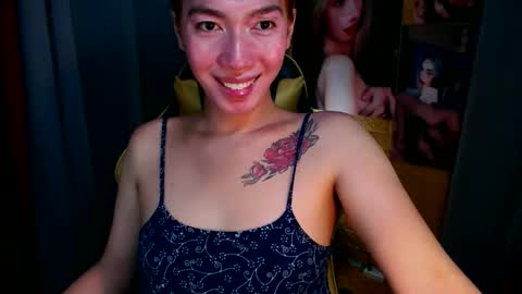 Snapshot of aurakharisma_xx chatting on 22, 9, 2025 Miss awra online show from 22, 9, 2025