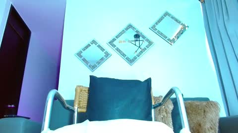 aurimel valentina online show from 10, 10, 2025