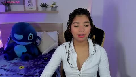 Snapshot of aurora_rodriguez chatting on 22, 12, 2024 aurora_rodriguez online show from 22, 12, 2024