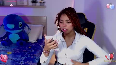 Snapshot of aurora_rodriguez chatting on 22, 12, 2024 aurora_rodriguez online show from 22, 12, 2024