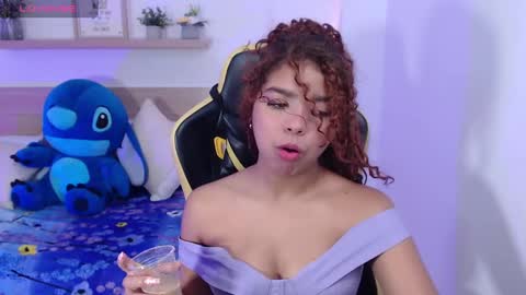 Snapshot of aurora_rodriguez chatting on 23, 12, 2024 aurora_rodriguez online show from 23, 12, 2024