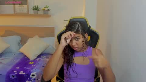 Snapshot of aurora_rodriguez chatting on 15, 1, 2025 aurora_rodriguez online show from 15, 1, 2025