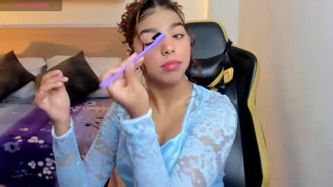 Snapshot of aurora_rodriguez chatting on 13, 2, 2025 aurora_rodriguez online show from 13, 2, 2025