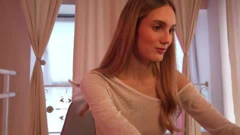 Aurora online show from 21, 9, 2025