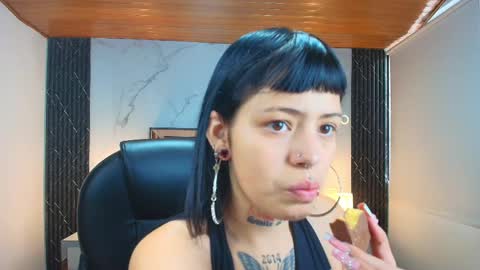 Snapshot of auroradiaz_ chatting on 25, 5, 2026 Aurora Diaz online show from 25, 5, 2026