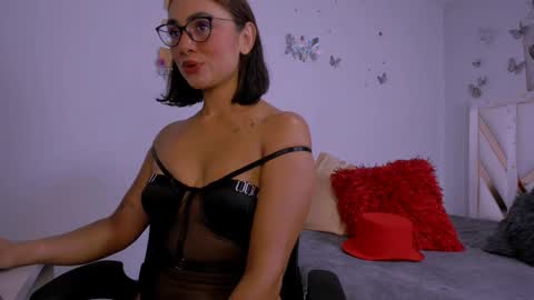 Snapshot of auroraponce chatting on 11, 1, 2025 Aurora Ponce online show from 11, 1, 2025