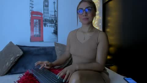 Snapshot of auroraponce chatting on 22, 2, 2025 Aurora Ponce online show from 22, 2, 2025