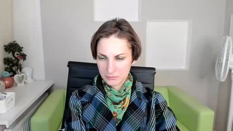 Snapshot of aurorascript chatting on 5, 12, 2024 Aurora online show from 5, 12, 2024