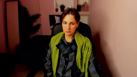Snapshot of aurorascript chatting on 6, 2, 2025 Aurora online show from 6, 2, 2025