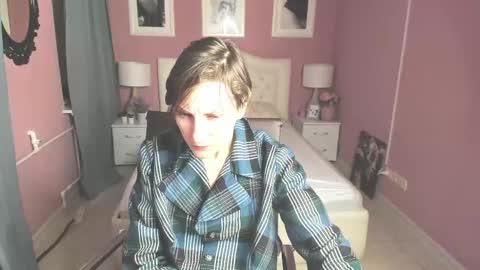 Snapshot of aurorascript chatting on 8, 3, 2025 Aurora online show from 8, 3, 2025