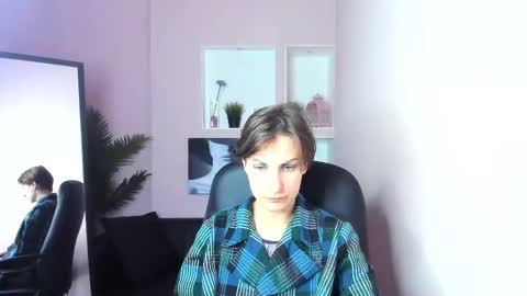 Snapshot of aurorascript chatting on 11, 3, 2025 Aurora online show from 11, 3, 2025