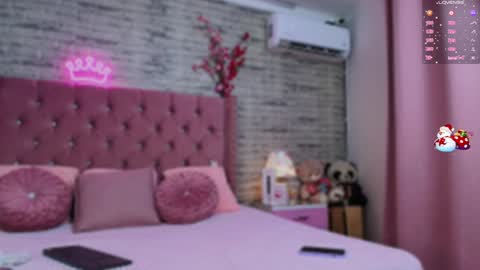 Snapshot of aurorasim chatting on 28, 12, 2024 Aurora online show from 28, 12, 2024