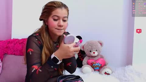 Snapshot of aurorasim chatting on 6, 3, 2025 Aurora online show from 6, 3, 2025