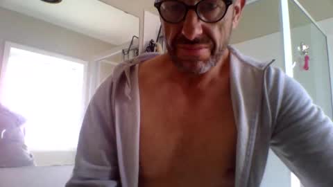 Snapshot of aussieguy59660 chatting on 21, 9, 2025 aussieguy59660 online show from 21, 9, 2025