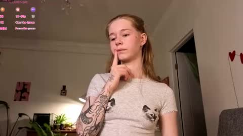 Snapshot of austeja_ona chatting on 23, 7, 2026 Aya online show from 23, 7, 2026