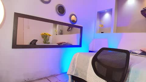 Snapshot of austin_collinss chatting on 17, 12, 2024 AUSTIN online show from 17, 12, 2024