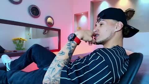 Snapshot of austin_collinss chatting on 9, 1, 2025 AUSTIN online show from 9, 1, 2025