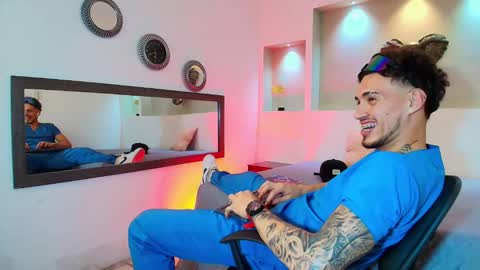 Snapshot of austin_collinss chatting on 23, 1, 2025 AUSTIN online show from 23, 1, 2025